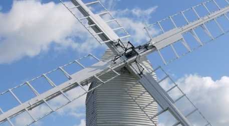 古代風(fēng)車的作用,風(fēng)車的含義是什么風(fēng)車代表了什么?圖1