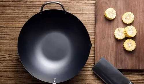 炒鍋生銹有害健康,鐵鍋生銹了炒菜會不會中毒圖1