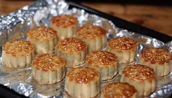 月餅烤好怎么回油