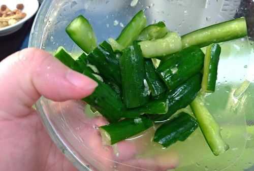 吃黃瓜為什么會澀口