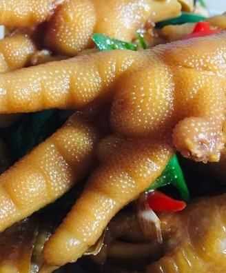 紅燒雞爪怎么做好吃,雞爪怎么炒做好吃又簡(jiǎn)單易學(xué)圖2