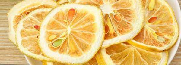 怎樣用烤箱烘干檸檬片竅門,烤箱烘干檸檬片的溫度時(shí)間圖1