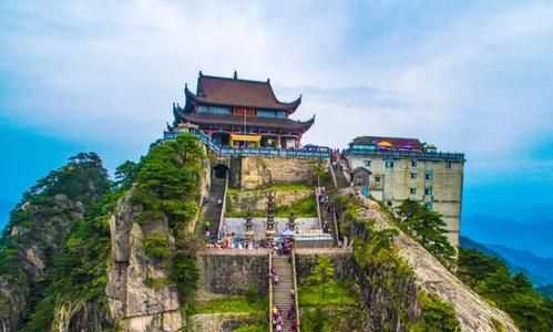 中國(guó)四大佛教名山各叫什么名，它們各是哪位菩薩的道場(chǎng)