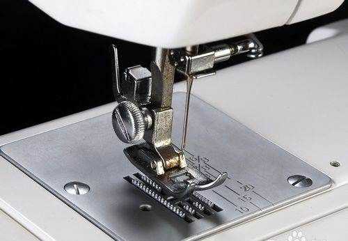 蕾絲破了個洞怎么補救,蕾絲裙破了怎么縫補好看圖3