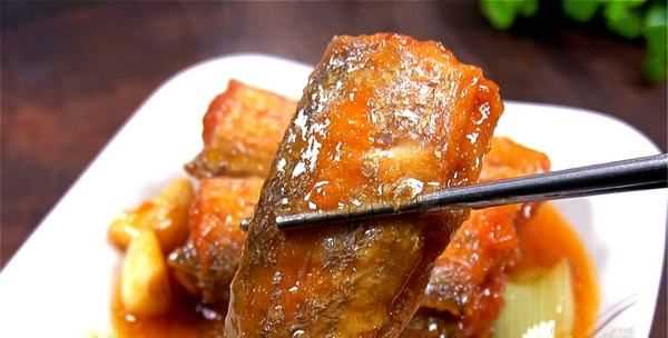 帶魚怎么清蒸沒有腥味,帶魚怎么做好吃又簡單清蒸帶魚圖4