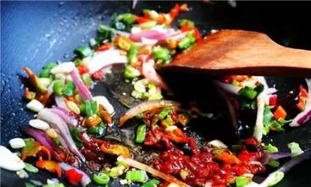 炒涼粉怎么炒好吃,涼粉怎樣炒好吃視頻圖8