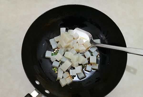 炒涼粉怎么炒好吃,涼粉怎樣炒好吃視頻圖15