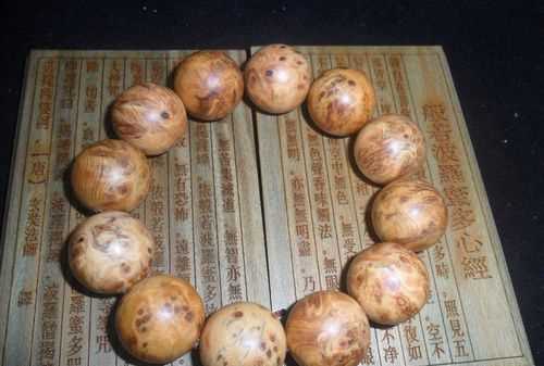 新的崖柏木手串有什么氣味嗎