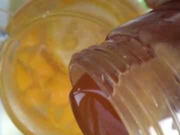 枇杷泡蜂蜜要去核,枇杷泡蜂蜜去皮好還是不去皮好圖9