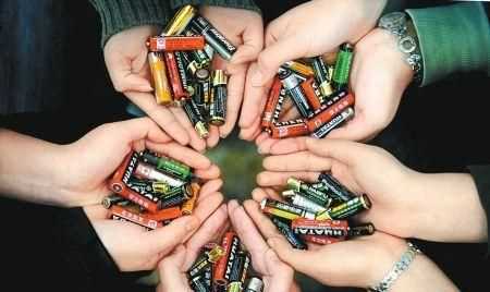 電池里的電用完了該怎么處理呢