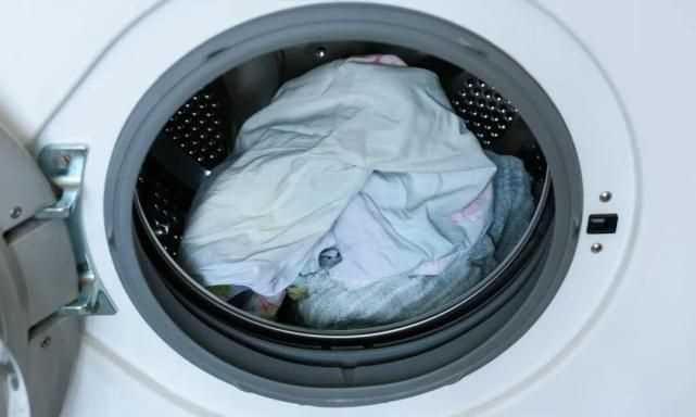 桶自潔用放東西嗎