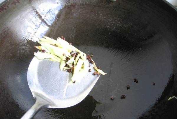 西芹炒多久才算熟,西芹煮多長(zhǎng)時(shí)間能熟圖19