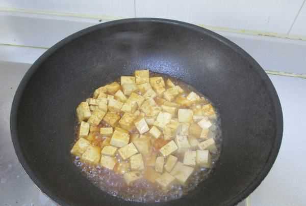 豆腐怎樣做才好吃既簡單又好吃,家常豆腐怎么做好吃簡單視頻圖3