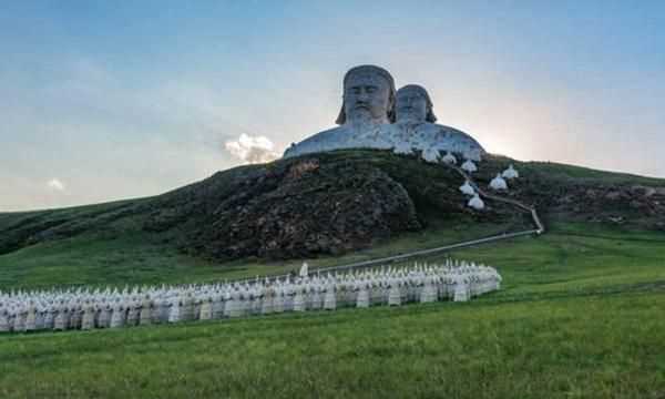 成吉思汗墓地被巨蟒保護(hù)，這是什么原因