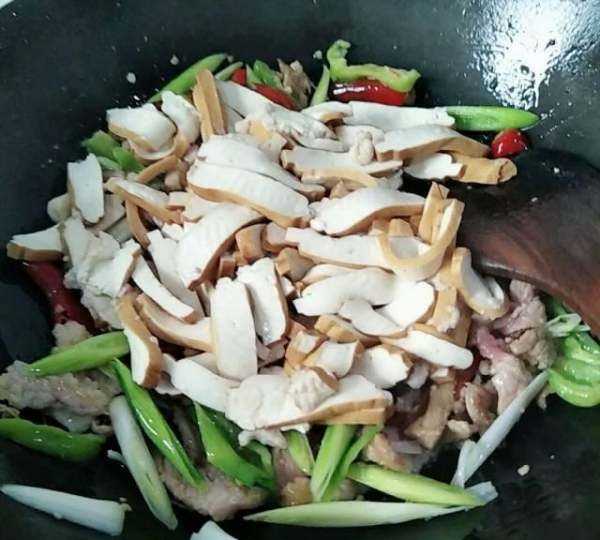 豆腐干炒肉怎么做,家常炒瘦肉怎么做圖20