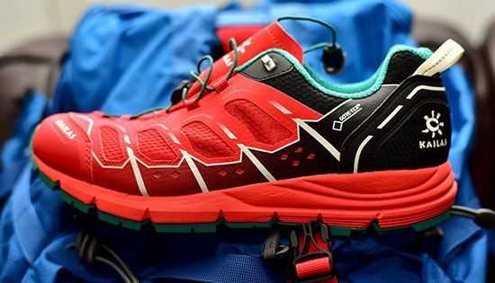 鞋底下貼什么可以防滑,有什么東西涂在籃球鞋鞋底可以防滑的圖6