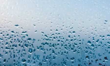 冬天室內(nèi)乳膠漆墻面起水珠