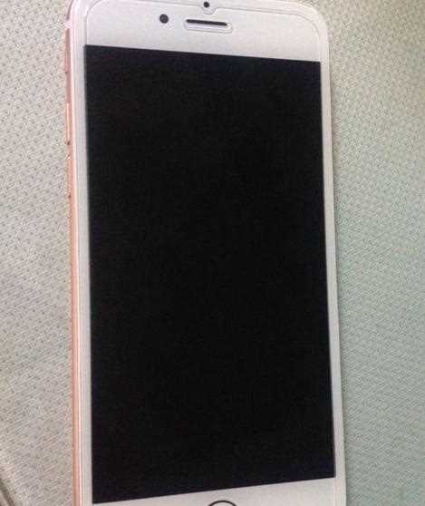 手機(jī)屏幕鏡子照出來是真實(shí)的自己?jiǎn)?></p>
<h2>手機(jī)屏幕鏡子照出來是真實(shí)的自己?jiǎn)?/h2>
<p>除非你還能在防爆膜里弄美顏濾鏡，其實(shí)手機(jī)黑屏是看到的自己除了不夠亮以外就是很真實(shí)的一個(gè)個(gè)人狀態(tài)了</p>
<p><img src=