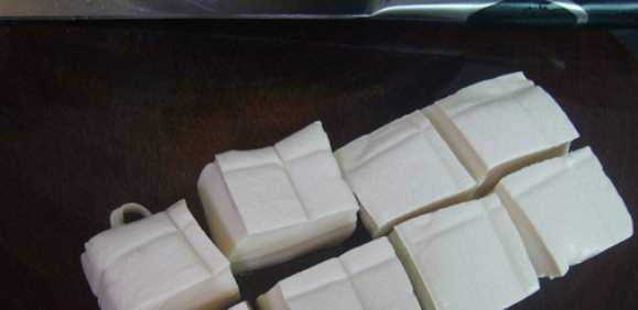 魚(yú)頭豆腐湯的做法,魚(yú)頭豆腐湯的做法家常做法圖19