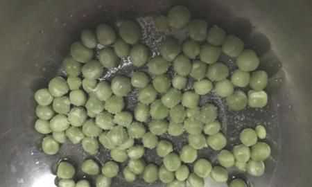 豌豆可以生吃嗎，生豌豆有股酸味能炒熟吃嗎？圖1