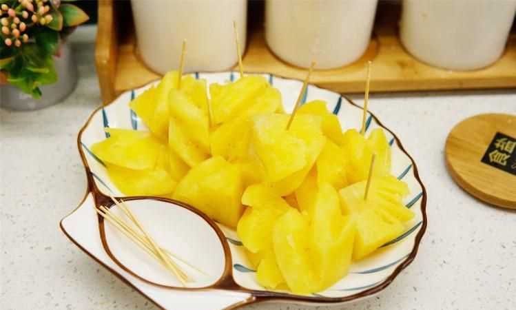 每天吃菠蘿會怎么樣