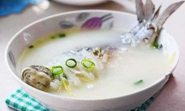 燉鯽魚湯怎么辦