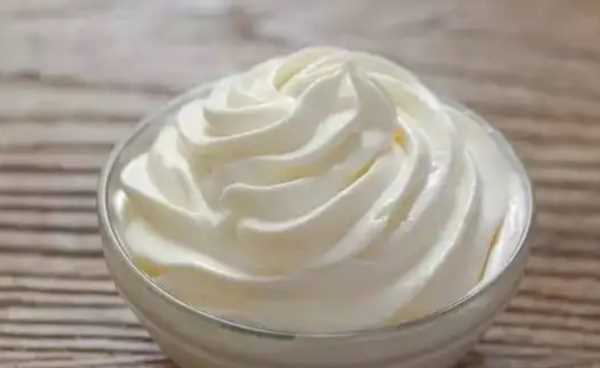 奶油打開后放冰箱保質(zhì)期多久,奶油打開了放冰箱可以保存多少天能吃圖1