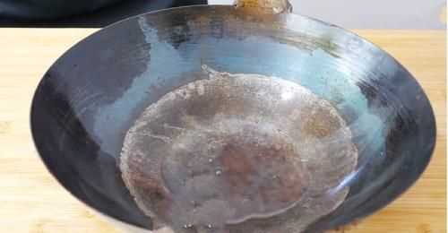 鍋生銹還能炒菜嗎