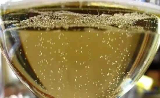 酒在加熱過程中會(huì)揮發(fā)掉嗎?