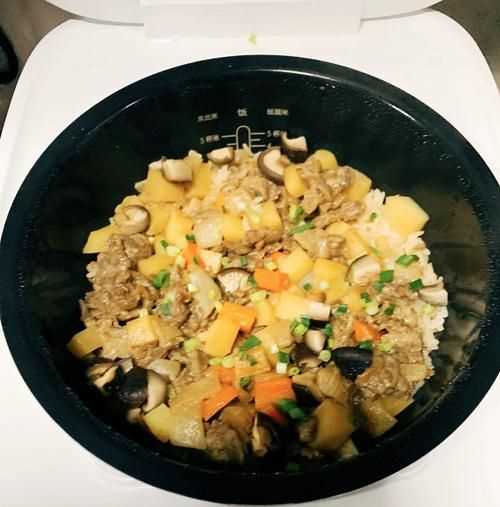 燜飯?jiān)趺醋?燜飯的家常做法