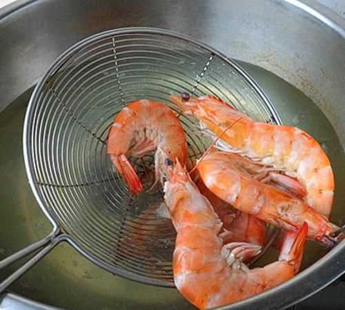 煮熟的基圍蝦怎么保存過夜