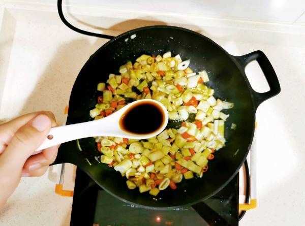 怎么炒辣椒好吃,先炒辣椒辣還是后炒辣椒辣圖12