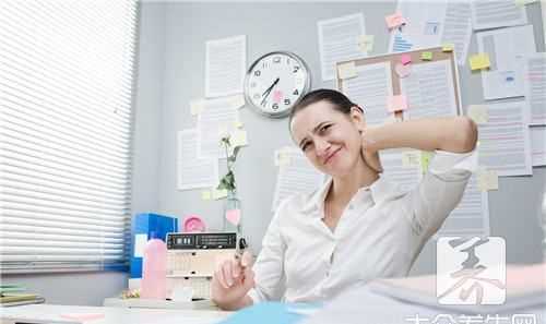 凝膠枕頭危害,女人用軟綿綿的枕頭睡覺害處大嗎圖2