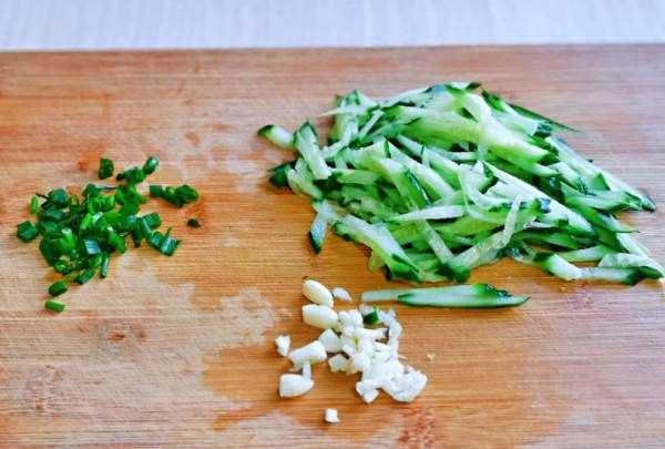 海蜇頭吃之前怎么處理,海蜇頭怎么處理才能吃圖4