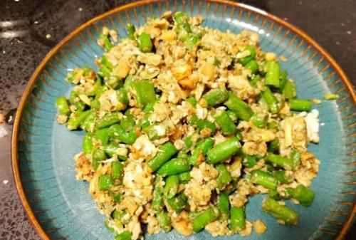 豆角炒雞蛋的做法