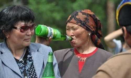 烏蘇啤酒為什么容易醉,烏蘇啤酒為什么被稱為奪命大烏蘇圖3