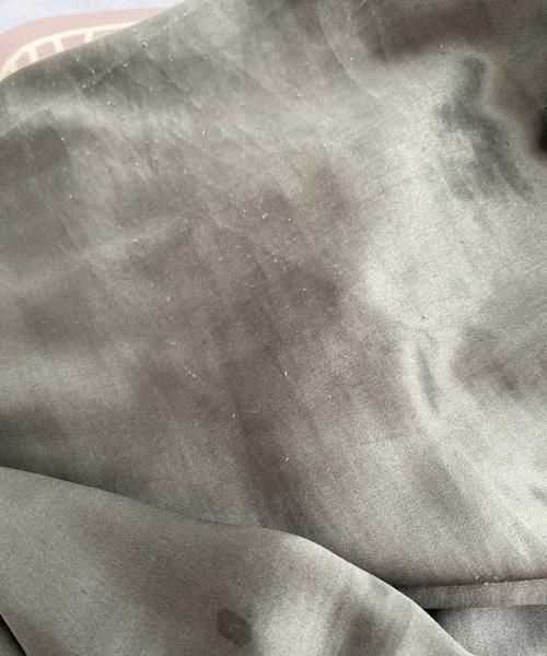 蠶絲衣服掉色用什么方法可以恢復(fù)呢