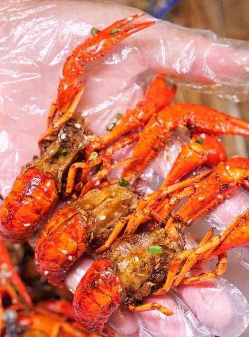 小龍蝦需要油炸多久