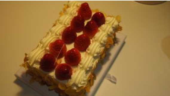 蛋糕的熱量是多少,一塊蛋糕的熱量是多少呢英語圖1