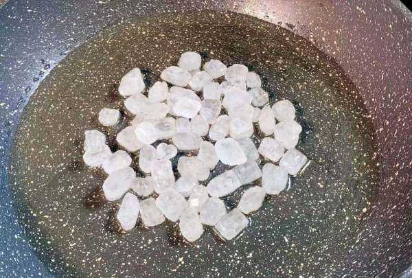 沒有冰糖可以用白糖炒糖色,炒糖色用白糖還是冰糖好圖4