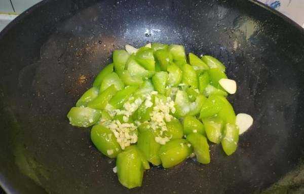 絲瓜燒出來發(fā)黑是什么原因,絲瓜燒出來發(fā)黑是什么原因呢圖6