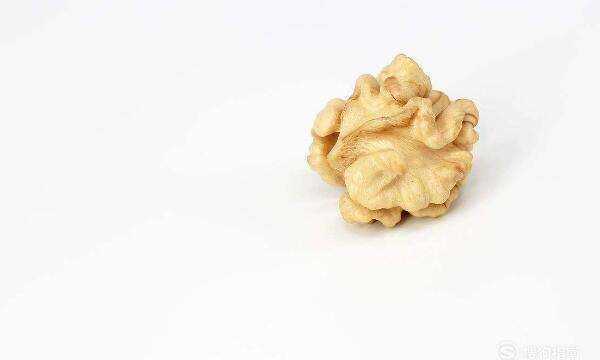 鮮核桃和干核桃區(qū)別,新鮮核桃和干核桃哪個(gè)更有營(yíng)養(yǎng)圖1