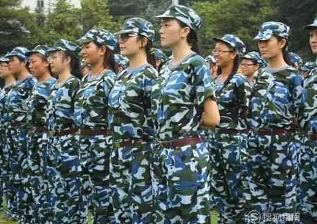 五年級軍訓可以帶零食嗎