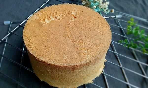 戚風蛋糕的戚風是什么意思