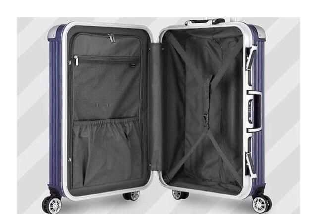 坐飛機就一個普通的雙肩包可以托運嘛要不要外面包裝下的要怎么包裝呢