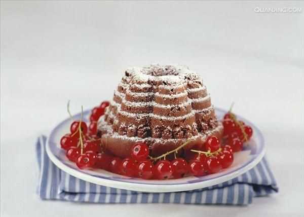 有的蛋糕店有濃濃的奶香味，是怎么做到