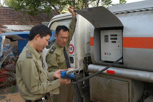 危險(xiǎn)品押運(yùn)員學(xué)習(xí)安全知識