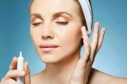 精華液的正確使用方法