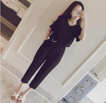 哈倫褲配什么上衣