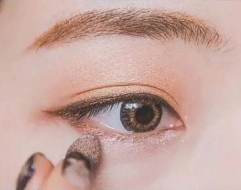 化妝的正確步驟初學(xué)者